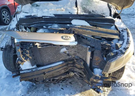 2015 Kia Sedona Lx из США, поврежденный, VIN KNDMB5C10F6019408